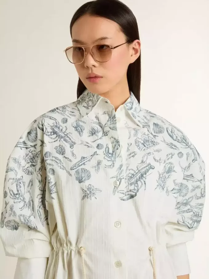 Abito corto da donna in cotone a righe bianche con stampa blu marino