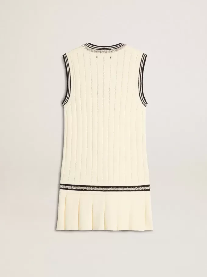 Abito da donna in cotone bianco consumato con bordi blu scuro e cristalli