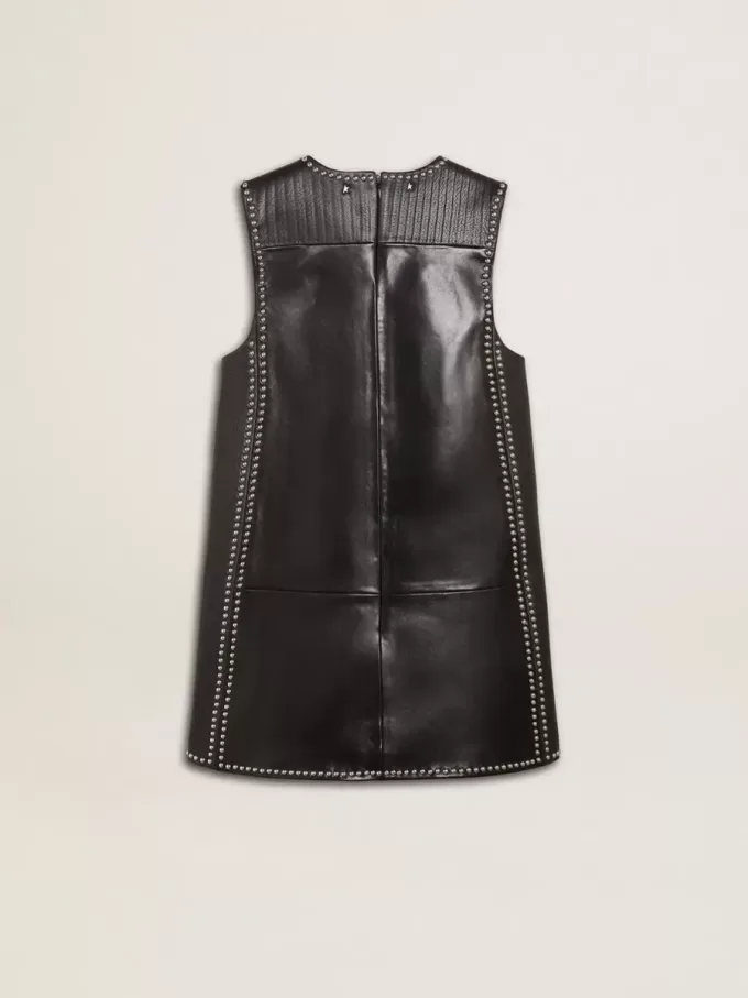 Abito da donna in nappa nera con borchie