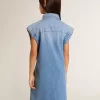 Abito in denim da bambina con nodo frontale e ricami Abito in denim da bambina con nodo frontale e ricami