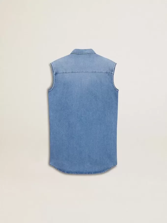 Abito in denim da bambina con nodo frontale e ricami Abito in denim da bambina con nodo frontale e ricami