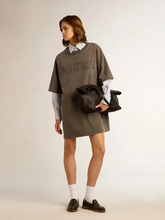 Abito T-shirt da donna grigio con effetto consumato