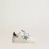 Baby School in nappa bianca con stella in pelle scamosciata azzurra e motivo tennis