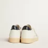 Ball Star con stella in pelle scamosciata grigio ghiaccio e linguetta sul tallone in pelle blu