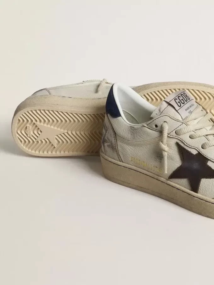Ball Star con stella nera e linguetta sul tallone in pelle scamosciata blu