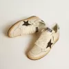 Ball Star da donna con stella in pelle nera e linguetta sul tallone in pelle verde Ball Star da donna con stella in pelle nera e linguetta sul tallone in pelle verde