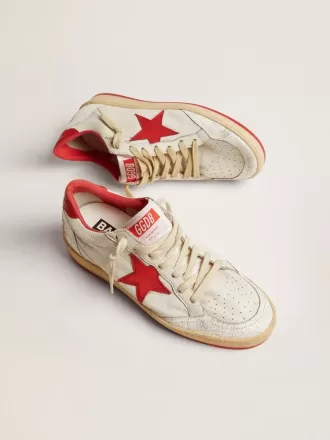 Ball Star da donna in pelle bianca con stella rossa e linguetta sul tallone