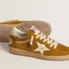 Ball Star da donna in pelle scamosciata con stella in pelle beige e linguetta sul tallone in pelle di cavallino Ball Star da donna in pelle scamosciata con stella in pelle beige e linguetta sul tallone in pelle di cavallino