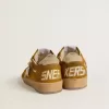 Ball Star da donna in pelle scamosciata con stella in pelle beige e linguetta sul tallone in pelle di cavallino Ball Star da donna in pelle scamosciata con stella in pelle beige e linguetta sul tallone in pelle di cavallino