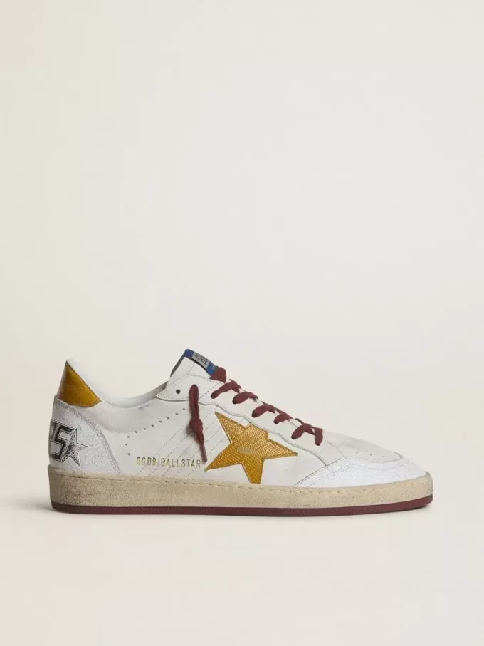 Ball Star da uomo in pelle nappa bianca con stella e linguetta sul tallone in pelle gialla con stampa animalier