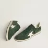 Ball Star da uomo in pelle scamosciata verde con stella e linguetta sul tallone in pelle bianca Ball Star da uomo in pelle scamosciata verde con stella e linguetta sul tallone in pelle bianca