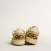 Ball Star in cristalli Swarovski dorati con stella in pelle bianco latte