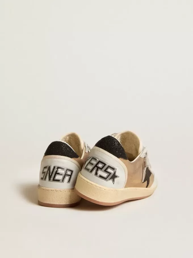Ball Star in nabuk e nappa beige con stella in cristallo Swarovski nero
