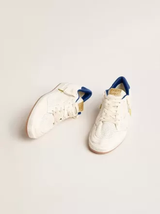 Ball Star in nappa traforata con stella bianca e linguetta sul tallone in nylon blu Ball Star in nappa traforata con stella bianca e linguetta sul tallone in nylon blu