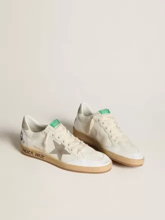 Ball Star in pelle nappa con stella e linguetta sul tallone in nabuk grigio Ball Star in pelle nappa con stella e linguetta sul tallone in nabuk grigio