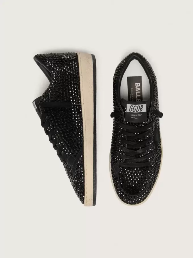 Ball Star in pelle scamosciata con cristalli Swarovski neri e stella in pelle scamosciata nera Ball Star in pelle scamosciata con cristalli Swarovski neri e stella in pelle scamosciata nera