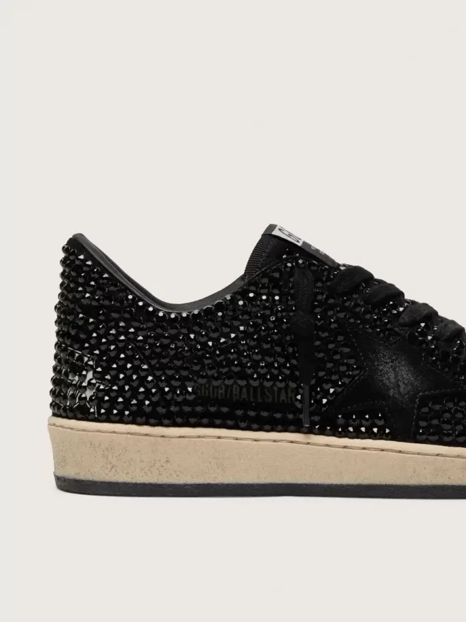 Ball Star in pelle scamosciata con cristalli Swarovski neri e stella in pelle scamosciata nera Ball Star in pelle scamosciata con cristalli Swarovski neri e stella in pelle scamosciata nera