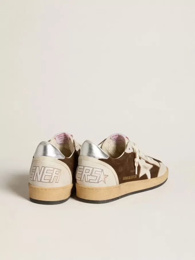 Ball Star in pelle scamosciata con stella in pelle e linguetta sul tallone in pelle metallizzata