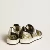 Ball Star LAB da uomo in pelle argentata con stella in pelle marrone e linguetta nera sul tallone
