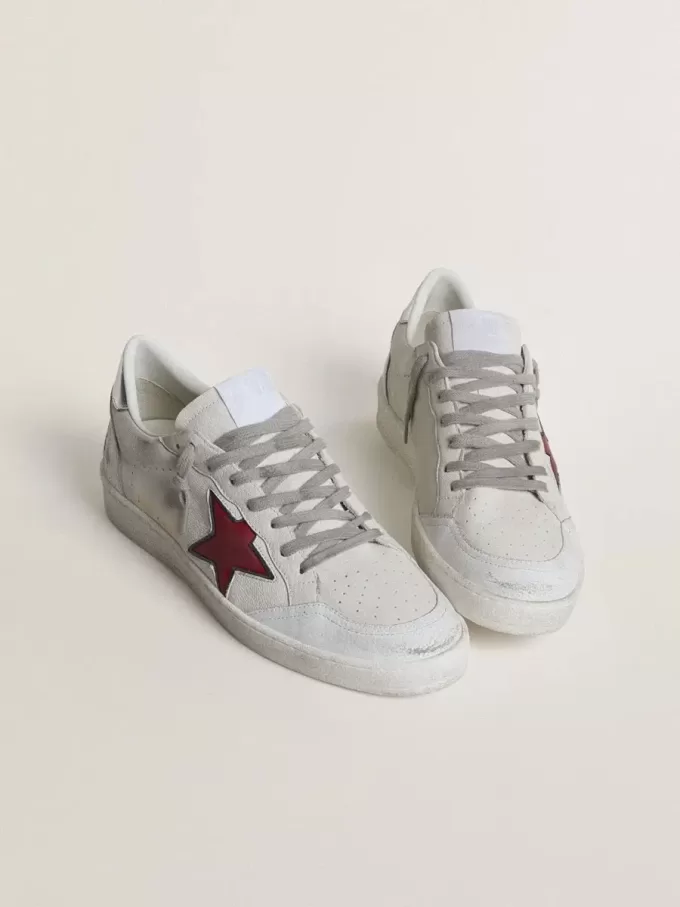 Ball Star LTD da uomo con stella rossa e linguetta argentata sul tallone Ball Star LTD da uomo con stella rossa e linguetta argentata sul tallone
