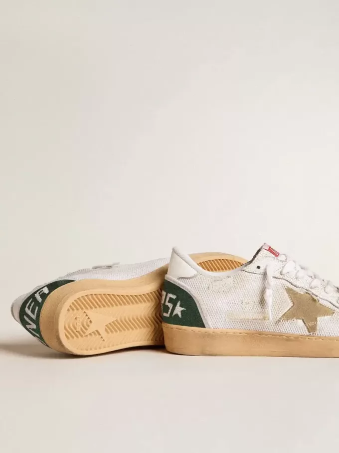 Ball Star LTD in pelle cracklé bianca e mesh con stella in pelle scamosciata Ball Star LTD in pelle cracklé bianca e mesh con stella in pelle scamosciata