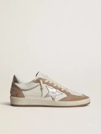 Ball Star LTD in pelle nappa bianca e pelle scamosciata rosa antico con stella e linguetta sul tallone in pelle metallizzata argento Ball Star LTD in pelle nappa bianca e pelle scamosciata rosa antico con stella e linguetta sul tallone in pelle metallizzata argento