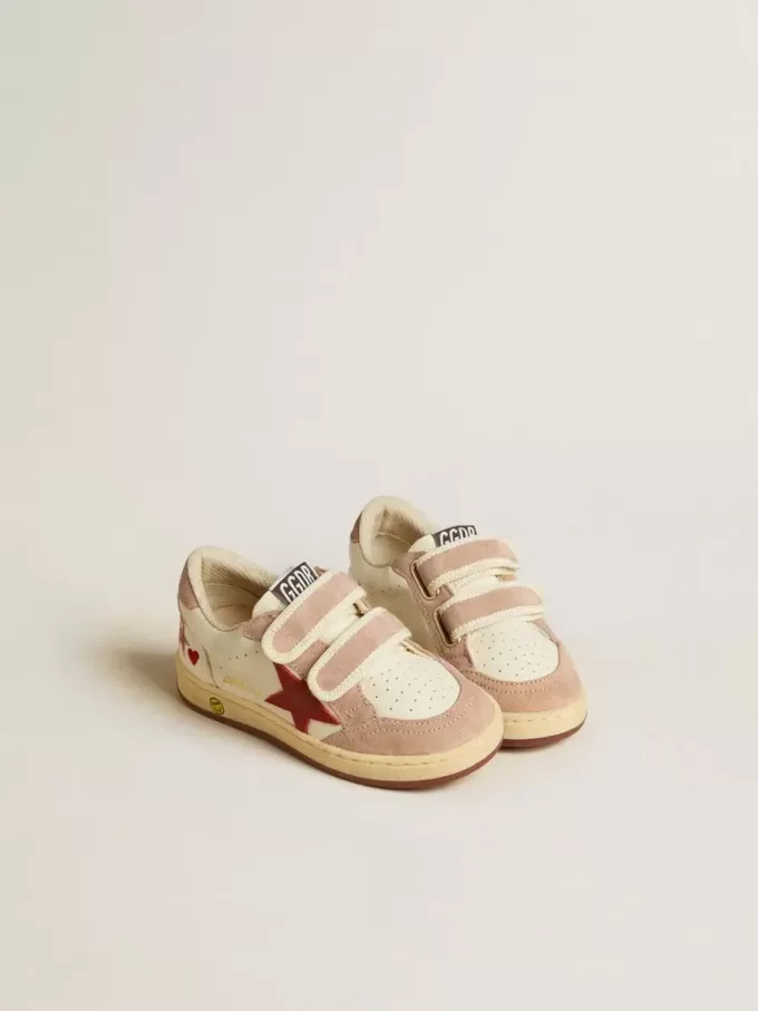 Ball Star Teen in nappa e pelle scamosciata con stella rossa e cuore rosso ricamato Ball Star Teen in nappa e pelle scamosciata con stella rossa e cuore rosso ricamato