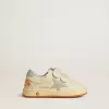 Ball Star Teen in pelle bianca con stella azzurro polvere e linguetta sul tallone