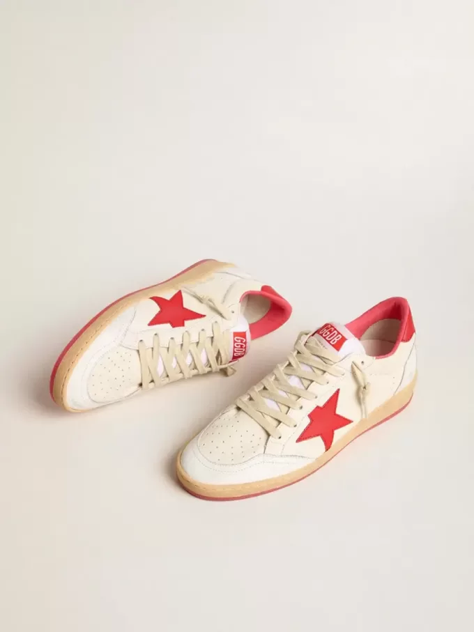 Ball Star  Wishes da uomo in pelle bianca con stella rossa e linguetta sul tallone