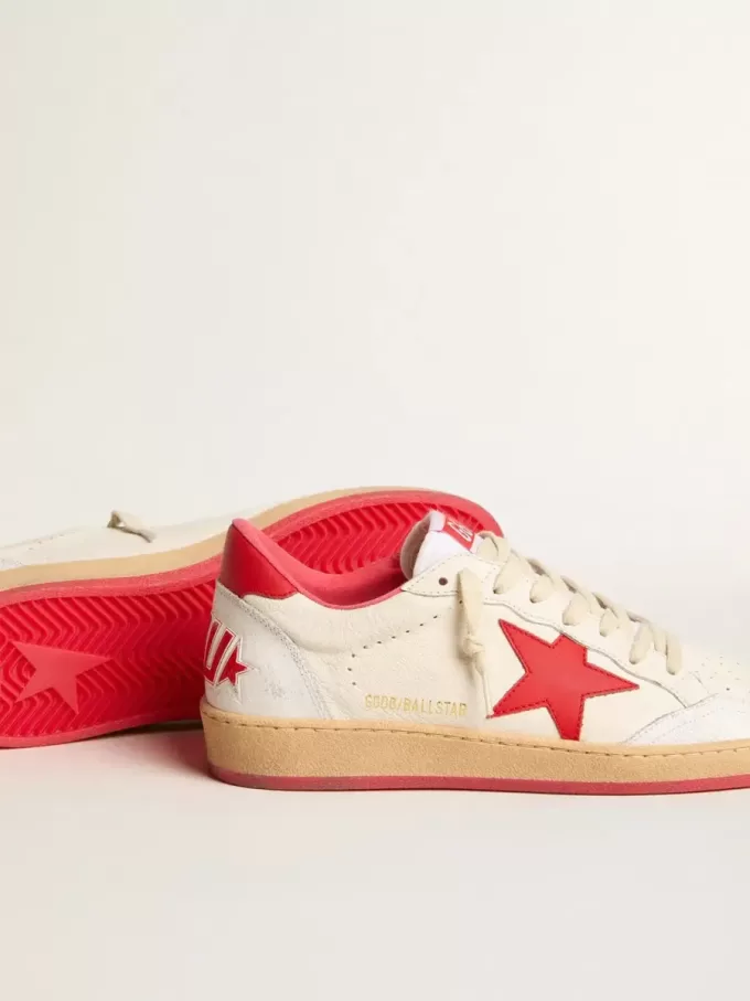 Ball Star  Wishes da uomo in pelle bianca con stella rossa e linguetta sul tallone