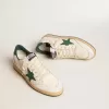Ball Star Wishes da donna in pelle nappa bianca con stella e linguetta sul tallone in pelle verde