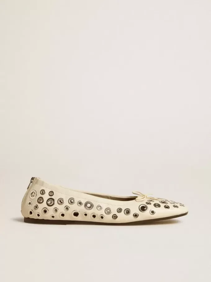 Ballerine Amy in nappa bianca con borchie color argento
