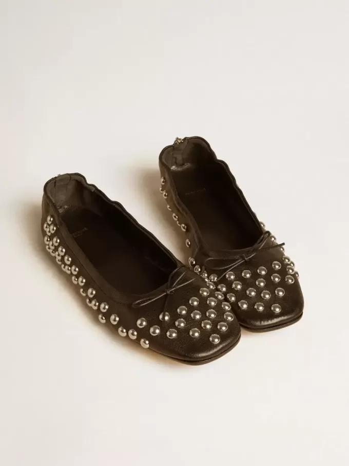 Ballerine Amy in nappa nera con borchie color argento