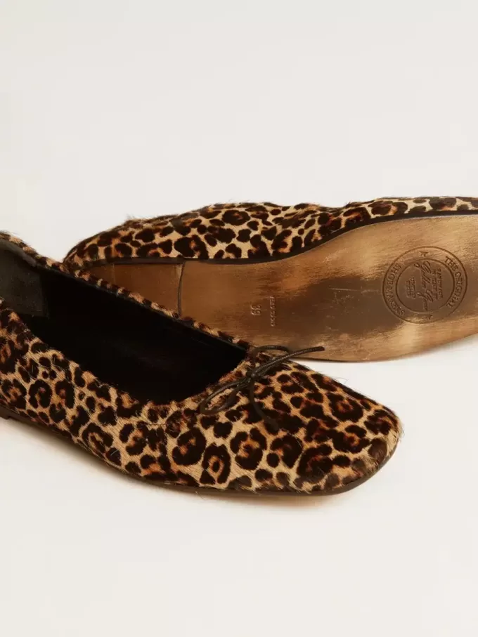 Ballerine Amy in pelle di cavallino beige con stampa leopardata