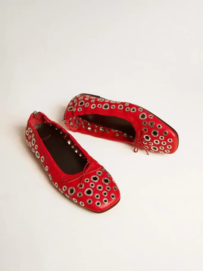 Ballerine Amy in pelle nappa rossa con borchie color argento