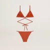 Bikini da donna in jersey a costine rosso mattone con lacci e dettagli dorati
