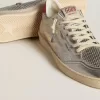 Bio-based Ball Star in argento metallizzato con stella argentata e linguetta rossa sul tallone