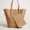 Borsa 24/7 North South in pelle color cappuccino con manici regolabili Borsa 24/7 North South in pelle color cappuccino con manici regolabili