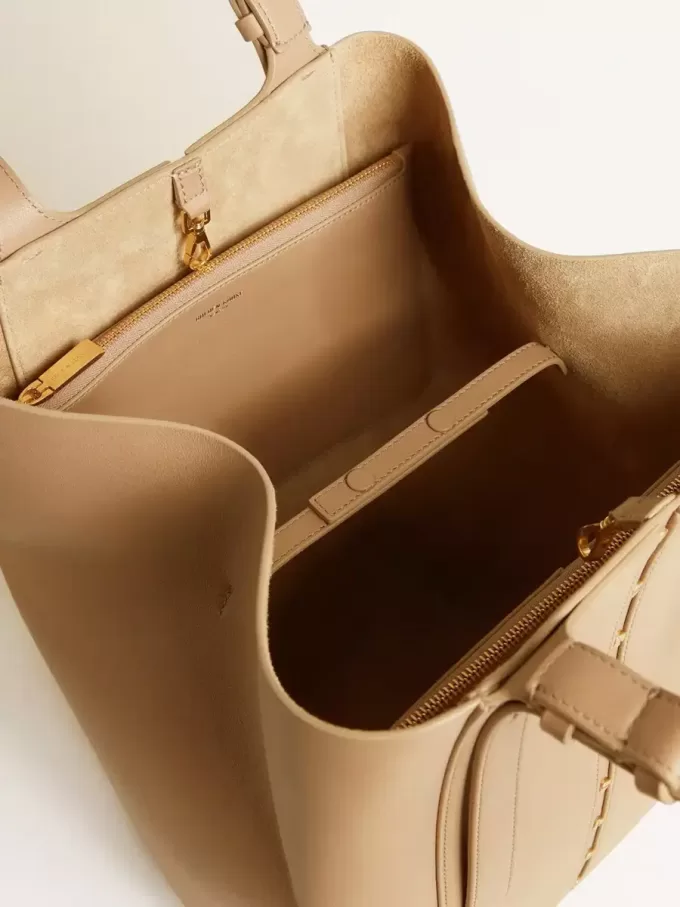 Borsa 24/7 North South in pelle color cappuccino con manici regolabili Borsa 24/7 North South in pelle color cappuccino con manici regolabili