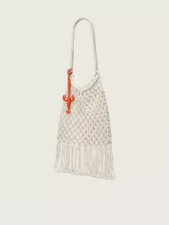 Borsa da donna in macramè di cotone color burro con charm a forma di aragosta in pelle