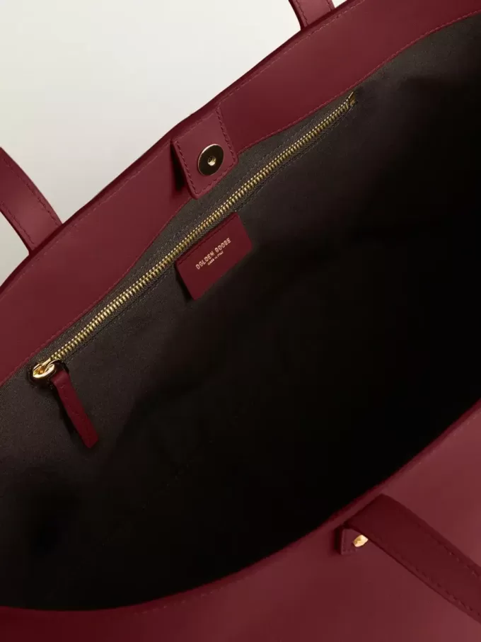 Borsa Pasadena bordeaux in pelle liscia con logo dorato Borsa Pasadena bordeaux in pelle liscia con logo dorato