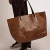 Borsa Pasadena in pelle martellata con stampa leopardata e manici neri a contrasto Borsa Pasadena in pelle martellata con stampa leopardata e manici neri a contrasto