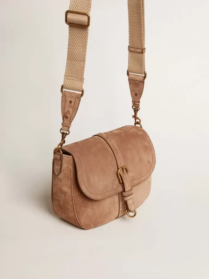 Borsa Sally media in pelle scamosciata color cenere con fibbia e tracolla a contrasto Borsa Sally media in pelle scamosciata color cenere con fibbia e tracolla a contrasto