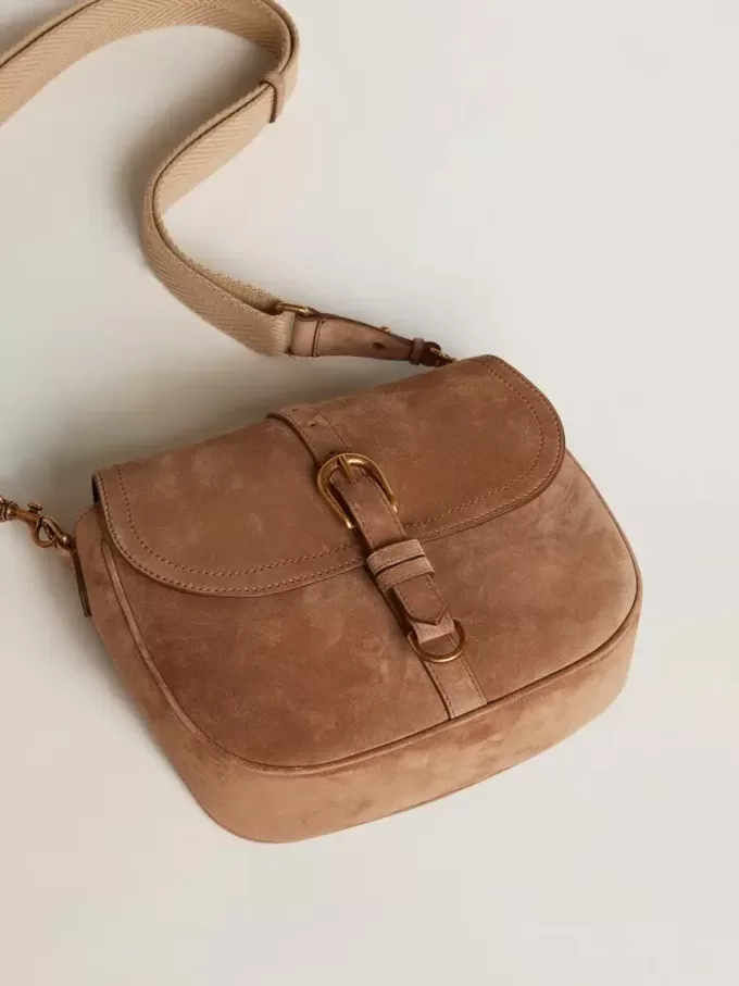 Borsa Sally media in pelle scamosciata color cenere con fibbia e tracolla a contrasto Borsa Sally media in pelle scamosciata color cenere con fibbia e tracolla a contrasto