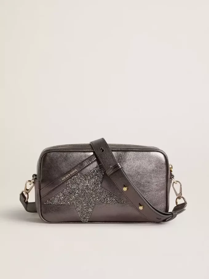 Borsa Star in pelle metallizzata grigia con stella in cristallo Swarovski Borsa Star in pelle metallizzata grigia con stella in cristallo Swarovski