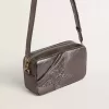 Borsa Star in pelle metallizzata grigia con stella in cristallo Swarovski Borsa Star in pelle metallizzata grigia con stella in cristallo Swarovski