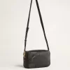 Borsa Star in pelle nera con stella tono su tono