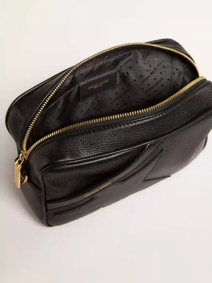 Borsa Star in pelle nera con stella tono su tono