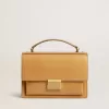 Borsa Venezia in pelle goffrata giallo ocra con dettagli dorati Borsa Venezia in pelle goffrata giallo ocra con dettagli dorati
