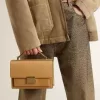 Borsa Venezia in pelle goffrata giallo ocra con dettagli dorati Borsa Venezia in pelle goffrata giallo ocra con dettagli dorati